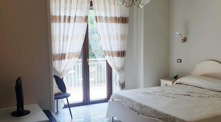 Bed and Breakfast Domus In Fonte Скафати Экстерьер фото